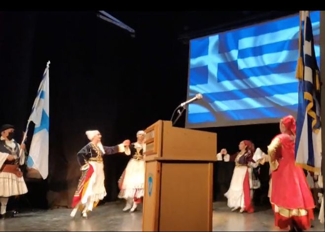 &Chi;&omicron;&rho;&omicron;ί &kappa;&alpha;&iota; &tau;&rho;&alpha;&gamma;&omicron;ύ&delta;&iota;&alpha; &gamma;&iota;&alpha; &tau;&eta;&nu; Ά&lambda;&omega;&sigma;&eta; &sigma;&tau;&omicron; &Mu;&alpha;&lambda;&lambda;&iota;&alpha;&rho;&omicron;&pi;&omicron;ύ&lambda;&epsilon;&iota;&omicron; &Theta;έ&alpha;&tau;&rho;&omicron; &tau;&eta;&sigmaf; &Tau;&rho;ί&pi;&omicron;&lambda;&eta;&sigmaf;! (vd)