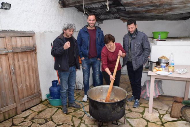 Γλέντι με γιορτή παστού στο Θεόκτιστο Γορτυνίας! (vd)