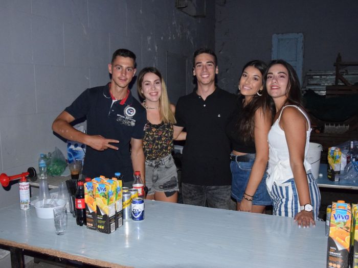 Party από τους νέους στο χωριό Θεόκτιστο Γορτυνίας! (vd)
