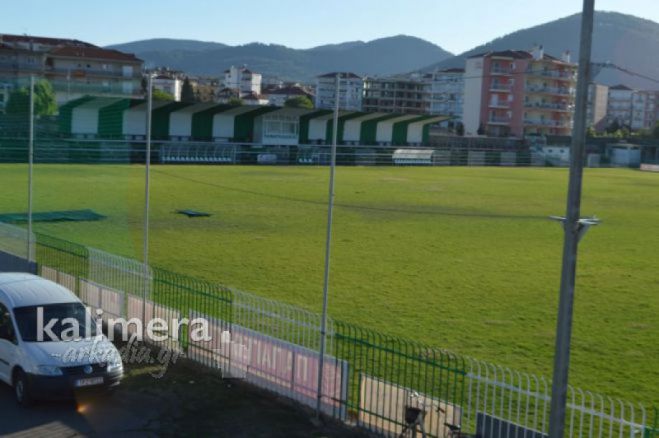 &Tau;&eta;&nu; &Kappa;&upsilon;&rho;&iota;&alpha;&kappa;ή &pi;&alpha;ί&zeta;&epsilon;&iota; &omicron; &Pi;&alpha;&nu;&alpha;&rho;&kappa;&alpha;&delta;&iota;&kappa;ό&sigmaf;