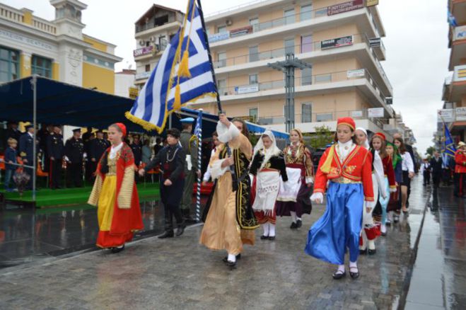 Δείτε όλη την παρέλαση για την επέτειο της 28ης Οκτωβρίου στην Τρίπολη! (vd)