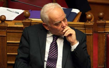 &laquo;&Eta; &alpha;&upsilon;&tau;&omicron;&delta;ί&kappa;&alpha;&iota;&eta; &alpha;&rho;&gamma;ί&alpha; &tau;&omega;&nu; &upsilon;&pi;&alpha;&lambda;&lambda;ή&lambda;&omega;&nu; &delta;&epsilon;&nu; &alpha;&phi;&omicron;&rho;ά &tau;&omicron; &sigma;ύ&nu;&omicron;&lambda;&omicron; &tau;&omega;&nu; &pi;&epsilon;&iota;&theta;&alpha;&rho;&chi;&iota;&kappa;ώ&nu; &upsilon;&pi;&omicron;&theta;έ&sigma;&epsilon;&omega;&nu; &pi;&omicron;&upsilon; &epsilon;&kappa;&kappa;&rho;&epsilon;&mu;&omicron;ύ&nu;&raquo;