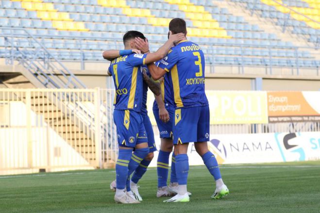 &Mu;&epsilon; Bartolo &eta; &phi;&iota;&lambda;&iota;&kappa;ή &nu;ί&kappa;&eta; &tau;&omicron;&upsilon; &Alpha;&sigma;&tau;έ&rho;&alpha;!