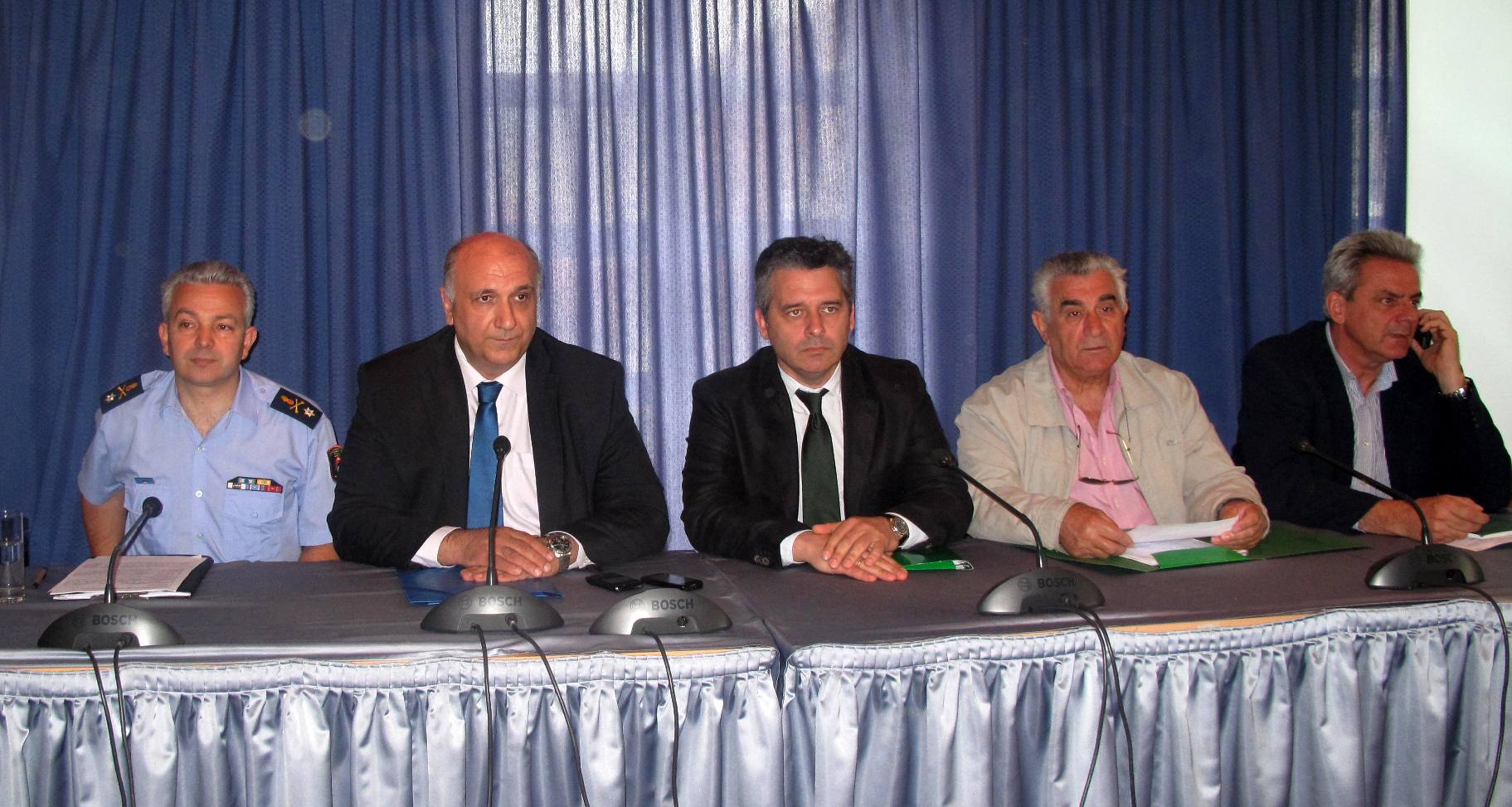 &laquo;&Eta; &Pi;&epsilon;&lambda;&omicron;&pi;ό&nu;&nu;&eta;&sigma;&omicron;&sigmaf;, &delta;&epsilon;&nu; &alpha;&nu;&tau;έ&chi;&epsilon;&iota; &nu;&alpha; &chi;ά&sigma;&epsilon;&iota; &kappa;&alpha;&iota; ά&lambda;&lambda;&alpha; &delta;ά&sigma;&eta; &alpha;&pi;ό &phi;&omega;&tau;&iota;έ&sigmaf;&raquo;