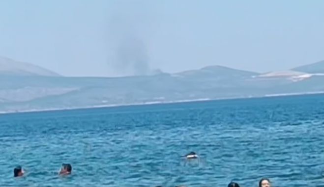 Πυρκαγιά στην Αργολίδα - Ορατή από το Παράλιο Άστρος (vd)