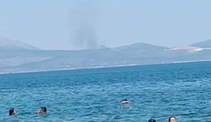 Πυρκαγιά στην Αργολίδα - Ορατή από το Παράλιο Άστρος (vd)