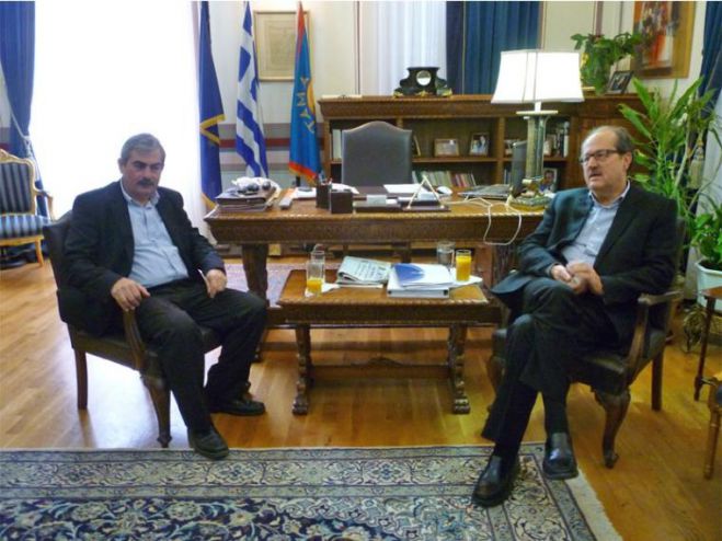 &Epsilon;&pi;ί&theta;&epsilon;&sigma;&eta; &Pi;&epsilon;&tau;&rho;ά&kappa;&omicron;&upsilon; &sigma;&epsilon; &Nu;ί&kappa;&alpha;: "&Pi;ή&gamma;&epsilon; &sigma;&tau;&eta; &Beta;&omicron;&upsilon;&lambda;ή &kappa;&alpha;&iota; &epsilon;ί&pi;&epsilon; ό&tau;&iota; &delta;ή&theta;&epsilon;&nu; &omicron;&iota; &delta;&eta;&mu;ό&sigma;&iota;&omicron;&iota; &upsilon;&pi;ά&lambda;&lambda;&eta;&lambda;&omicron;&iota; &epsilon;ί&nu;&alpha;&iota; έ&nu;&alpha; &epsilon;&kappa;&alpha;&tau;&omicron;&mu;&mu;ύ&rho;&iota;&omicron; &kappa;&alpha;&iota; ό&tau;&iota; &delta;&omicron;&upsilon;&lambda;&epsilon;ύ&epsilon;&iota; &mu;ό&nu;&omicron; &tau;&omicron; 20%!"