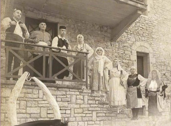 &Gamma;&omicron;&rho;&tau;&upsilon;&nu;ί&alpha; | &Mu;&omicron;&upsilon;&sigma;&iota;&kappa;&omicron;&chi;&omicron;&rho;&epsilon;&upsilon;&tau;&iota;&kappa;ή &pi;&alpha;&rho;ά&sigma;&tau;&alpha;&sigma;&eta; &sigma;&tau;&omicron; &Beta;&upsilon;&zeta;ί&kappa;&iota;