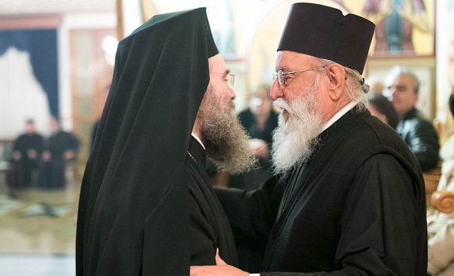 &Sigma;&tau;&eta;&nu; &epsilon;&omicron;&rho;&tau;ή &tau;&omicron;&upsilon; &Mu;&eta;&tau;&rho;&omicron;&pi;&omicron;&lambda;ί&tau;&eta; &Iota;&epsilon;&rho;&iota;&sigma;&sigma;&omicron;ύ &Theta;&epsilon;ό&kappa;&lambda;&eta;&tau;&omicron;&upsilon; &pi;ή&gamma;&epsilon; &omicron; &Mu;&eta;&tau;&rho;&omicron;&pi;&omicron;&lambda;ί&tau;&eta;&sigmaf; &Mu;&alpha;&nu;&tau;&iota;&nu;&epsilon;ί&alpha;&sigmaf;