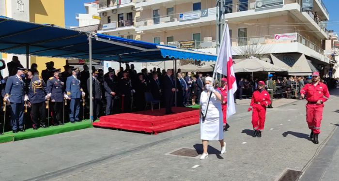 Live &eta; &pi;&alpha;&rho;έ&lambda;&alpha;&sigma;&eta; &gamma;&iota;&alpha; &tau;&eta;&nu; 25&eta; &Mu;&alpha;&rho;&tau;ί&omicron;&upsilon; &sigma;&tau;&eta;&nu; &Tau;&rho;ί&pi;&omicron;&lambda;&eta;!