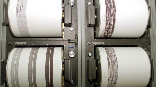 &Epsilon;&iota;&sigma;&alpha;&gamma;&gamma;&epsilon;&lambda;&iota;&kappa;ή &pi;&alpha;&rho;έ&mu;&beta;&alpha;&sigma;&eta; &gamma;&iota;&alpha; &tau;&iota;&sigmaf; &phi;ή&mu;&epsilon;&sigmaf; &pi;&epsilon;&rho;ί &mu;&epsilon;&gamma;ά&lambda;&omicron;&upsilon; &sigma;&epsilon;&iota;&sigma;&mu;&omicron;ύ (9,5 &Rho;ί&chi;&tau;&epsilon;&rho;) &sigma;&tau;&eta;&nu; &Kappa;&rho;ή&tau;&eta;