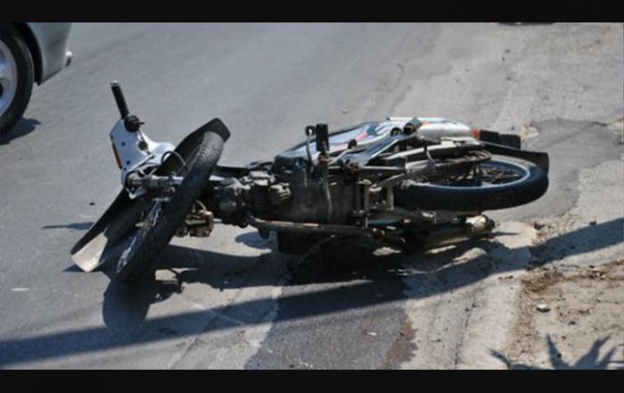Τροχαίο ατύχημα μηχανής με αυτοκίνητο στο Κορακοβούνι