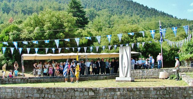 70 χρόνια από το Ολοκάυτωμα της Βλαχέρνας (εικόνες)
