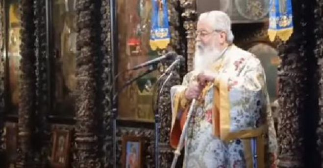 &Xi;έ&sigma;&pi;&alpha;&sigma;&epsilon; &Mu;&eta;&tau;&rho;&omicron;&pi;&omicron;&lambda;ί&tau;&eta;&sigmaf;: &laquo;&Nu;&tau;&rho;&omicron;&pi;ή &nu;&alpha; &tau;&rho;ώ&mu;&epsilon; &mu;&pi;&alpha;&kappa;&alpha;&lambda;&iota;ά&rho;&omicron; &gamma;&iota;&alpha; &tau;&omicron; έ&theta;&iota;&mu;&omicron;&raquo; (vd)