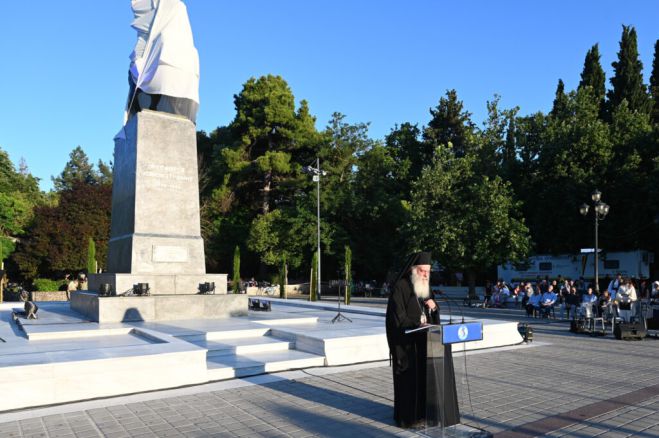 Ο Μητροπολίτης Μαντινείας στα αποκαλυπτήρια του ανδριάντα του Θεοδώρου Κολοκοτρώνη (εικόνες)