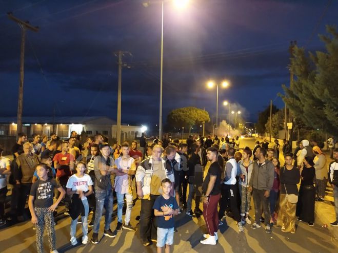 Νίκας για τις εντάσεις με Ρομά: &quot;Να σταματήσουν οι διαδηλώσεις και οι αντιδιαδηλώσεις, που φέρνουν το μίσος και τον φανατισμό&quot;