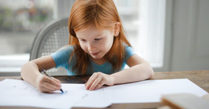 &Tau;&alpha; 4 &beta;&iota;&beta;&lambda;ί&alpha; &pi;&omicron;&upsilon; &tau;&alpha; &pi;&alpha;&iota;&delta;&iota;ά &sigma;&alpha;&sigmaf; &theta;&alpha; &epsilon;ύ&chi;&omicron;&nu;&tau;&alpha;&iota; &nu;&alpha; &epsilon;ί&chi;&alpha;&tau;&epsilon; &delta;&iota;&alpha;&beta;ά&sigma;&epsilon;&iota;