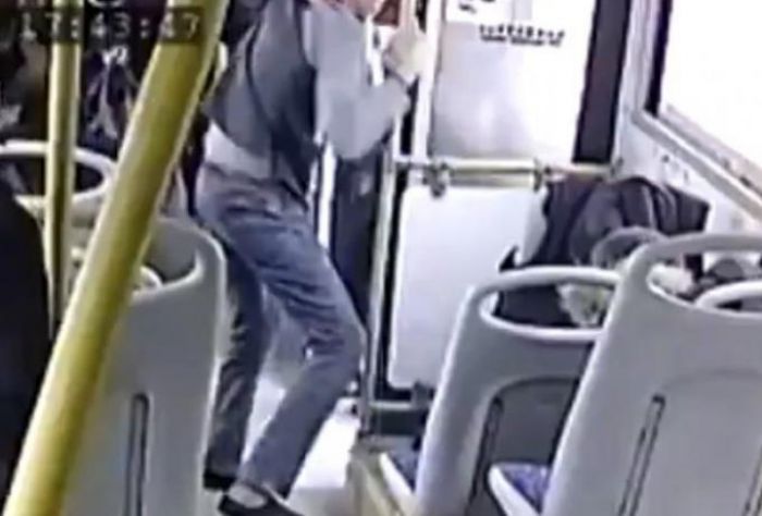 &Kappa;&omicron;&rho;&omega;&nu;&omicron;ϊό&sigmaf; - &Rho;&omega;&sigma;ί&alpha; | Ά&gamma;&rho;&iota;&omicron; &xi;ύ&lambda;&omicron; &alpha;&nu;ά&mu;&epsilon;&sigma;&alpha; &sigma;&epsilon; &epsilon;&lambda;&epsilon;&gamma;&kappa;&tau;ή &kappa;&alpha;&iota; &epsilon;&pi;&iota;&beta;ά&tau;&eta; &gamma;&iota;&alpha; &tau;&eta;&nu; &mu;ά&sigma;&kappa;&alpha; (vd)