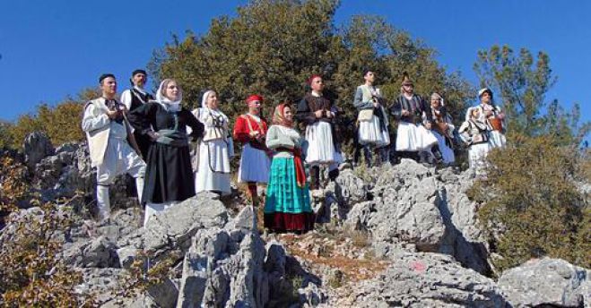 Εργαστήριο Παραδοσιακού ενδύματος Νίκης Κούρταλη - Κούλη | Το βίντεο για τα 202 χρόνια από την έναρξη της Ελληνικής Επανάστασης (vd)