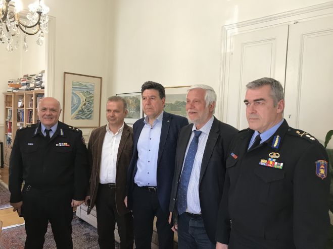 Νέα οχήματα για τις πυροσβεστικές υπηρεσίες της Πελοποννήσου