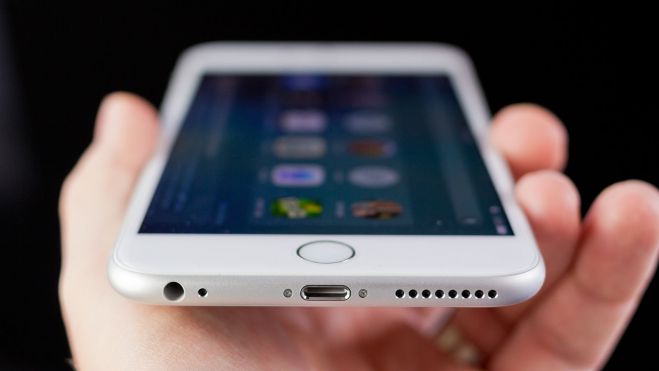 Λειτουργικό &quot;κλειδώνει&quot; iphone και ipad!