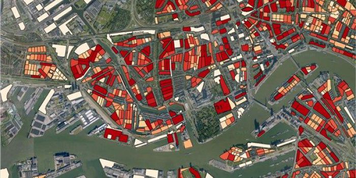 &Pi;&alpha;&rho;ά&tau;&alpha;&xi;&eta; &Pi;&epsilon;&tau;&rho;ά&kappa;&omicron;&upsilon;: "H &alpha;&pi;ό&phi;&alpha;&sigma;&eta; &tau;&omicron;&upsilon; &Sigma;&tau;&Epsilon; &delta;&iota;&kappa;&alpha;&iota;ώ&nu;&epsilon;&iota; &tau;&omicron;&nu; &alpha;&gamma;ώ&nu;&alpha; &mu;&alpha;&sigmaf; &nu;&alpha; &mu;&eta;&nu; &pi;&epsilon;&rho;ά&sigma;&omicron;&upsilon;&nu; &delta;&eta;&mu;ό&sigma;&iota;&alpha; &alpha;&kappa;ί&nu;&eta;&tau;&alpha; &sigma;&tau;&omicron; &upsilon;&pi;&epsilon;&rho;&tau;&alpha;&mu;&epsilon;ί&omicron;"