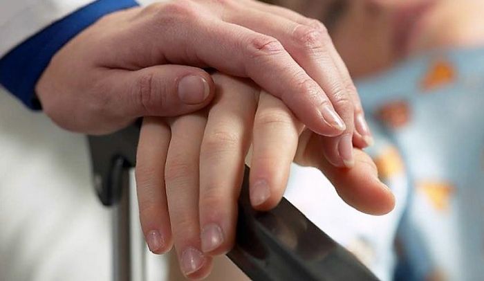 &Omicron; &lambda;ό&gamma;&omicron;&sigmaf; &pi;&omicron;&upsilon; έ&gamma;&iota;&nu;&epsilon; &eta; &alpha;&pi;&omicron;&alpha;&nu;ά&rho;&tau;&eta;&sigma;&eta; &tau;&eta;&sigmaf; &epsilon;ί&delta;&eta;&sigma;&eta;&sigmaf; &gamma;&iota;&alpha; &tau;&omicron; &pi;&alpha;&iota;&delta;ί &pi;&omicron;&upsilon; έ&chi;&epsilon;&iota; &alpha;&nu;ά&gamma;&kappa;&eta; &sigma;&tau;&eta;&nu; &Tau;&rho;ί&pi;&omicron;&lambda;&eta;