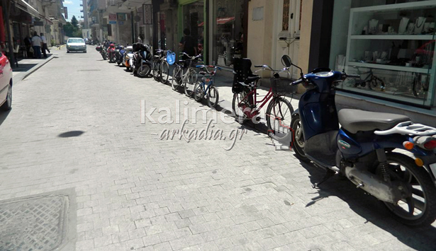 Ποδήλατο στην Τρίπολη: Αυξάνεται η χρήση του, ανύπαρκτα τα πάρκινγκ ποδηλάτων!
