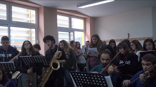 Arcadian Screenings&nbsp;&pi;ά&lambda;&iota; &sigma;&tau;&eta;&nu; &Tau;&rho;ί&pi;&omicron;&lambda;&eta;, &tau;&eta; &Delta;&eta;&mu;&eta;&tau;&sigma;ά&nu;&alpha; &kappa;&alpha;&iota; &tau;&eta; &Mu;&epsilon;&gamma;&alpha;&lambda;ό&pi;&omicron;&lambda;&eta;! (vd)