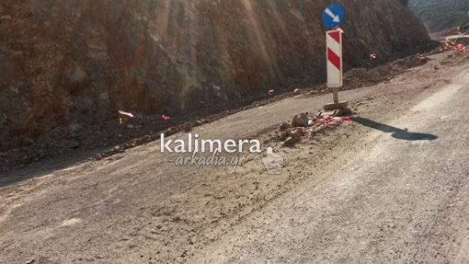 «Δεν μπορούμε να παραδώσουμε κάτι που δεν είναι ασφαλές» λέει η Νικολάκου για το δρόμο «Τρίπολης – Άστρους» (vd)