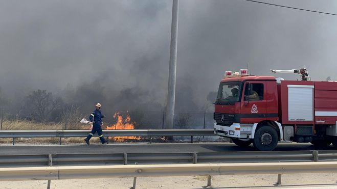 &Mu;&pi;ή&kappa;&epsilon; &sigma;&epsilon; &sigma;&pi;ί&tau;&iota;&alpha; &eta; &pi;&upsilon;&rho;&kappa;&alpha;&gamma;&iota;ά &sigma;&tau;&eta; &Beta;ά&rho;&eta;&sigmaf; - &Kappa;&omicron;&rho;&omega;&pi;ί&omicron;&upsilon;