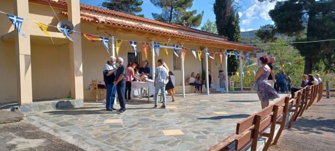 &Kappa;&alpha;&nu;&delta;ή&lambda;&alpha; | &Gamma;&iota;&omicron;&rho;&tau;ά&zeta;&epsilon;&iota; &omicron; &Nu;&alpha;ό&sigmaf; &Mu;&epsilon;&tau;&alpha;&mu;ό&rho;&phi;&omega;&sigma;&eta;&sigmaf; &tau;&omicron;&upsilon; &Sigma;&omega;&tau;ή&rho;&omicron;&sigmaf; &sigma;&tau;&omicron; &Delta;&iota;&alpha;&kappa;ό&pi;&iota; (&Mu;&pi;&epsilon;&nu;&tau;έ&nu;&iota;)