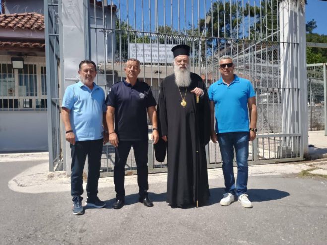 &Omicron; &Mu;&eta;&tau;&rho;&omicron;&pi;&omicron;&lambda;ί&tau;&eta;&sigmaf; &Mu;&alpha;&nu;&tau;&iota;&nu;&epsilon;ί&alpha;&sigmaf; &kappa;&alpha;&iota; &Kappa;&upsilon;&nu;&omicron;&upsilon;&rho;ί&alpha;&sigmaf; &sigma;&tau;&omicron; &Sigma;&omega;&phi;&rho;&omicron;&nu;&iota;&sigma;&tau;&iota;&kappa;ό &Kappa;&alpha;&tau;ά&sigma;&tau;&eta;&mu;&alpha; &Tau;&rho;ί&pi;&omicron;&lambda;&eta;&sigmaf;