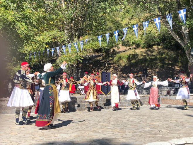 &Omicron;&iota; &epsilon;&kappa;&delta;&eta;&lambda;ώ&sigma;&epsilon;&iota;&sigmaf; &sigma;&tau;&omicron; &Lambda;&iota;&mu;&pi;&omicron;&beta;ί&sigma;&iota; &gamma;&iota;&alpha; &tau;&eta;&nu; &epsilon;&pi;έ&tau;&epsilon;&iota;&omicron; &tau;&eta;&sigmaf; Ά&lambda;&omega;&sigma;&eta;&sigmaf; (&epsilon;&iota;&kappa;ό&nu;&epsilon;&sigmaf;)