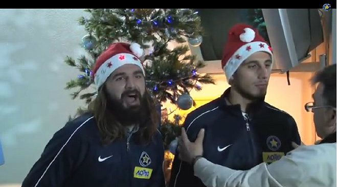 Γέλιο - Το backstage από τα κάλαντα του Αστέρα (vd)!
