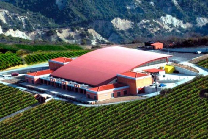 &Epsilon;&pi;έ&nu;&delta;&upsilon;&sigma;&eta; 1.260.000 &euro; &alpha;&pi;ό &tau;&eta;&nu; &omicron;&iota;&kappa;&omicron;&gamma;έ&nu;&epsilon;&iota;&alpha; &tau;&omicron;&upsilon; &tau;&rho;&alpha;&pi;&epsilon;&zeta;ί&tau;&eta; &Sigma;ά&lambda;&lambda;&alpha; &sigma;&tau;&eta;&nu; &Alpha;&rho;&kappa;&alpha;&delta;ί&alpha; - &Kappa;&tau;ή&mu;&alpha; Semeli &sigma;&tau;&omicron; &Zeta;&epsilon;&upsilon;&gamma;&omicron;&lambda;&alpha;&tau;&iota;ό!