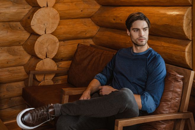 &Alpha;&nu;&delta;&rho;&iota;&kappa;ά &pi;&omicron;&upsilon;&lambda;ό&beta;&epsilon;&rho;: Versatile &amp; elegant &gamma;&iota;&alpha; &kappa;&alpha;&theta;&eta;&mu;&epsilon;&rho;&iota;&nu;ό &alpha;&nu;&delta;&rho;&iota;&kappa;ό &nu;&tau;ύ&sigma;&iota;&mu;&omicron;