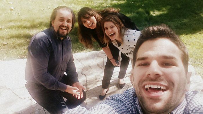 &Omicron; &gamma;&iota;&alpha;&tau;&rho;ό&sigmaf; &Delta;&eta;&mu;ή&tau;&rho;&eta;&sigmaf; &Kappa;&omicron;&lambda;&omicron;&kappa;&upsilon;&theta;ά&sigmaf; &gamma;&iota;&alpha; &tau;&omicron; &theta;ά&nu;&alpha;&tau;&omicron; &tau;&eta;&sigmaf; &Gamma;&epsilon;&omega;&rho;&gamma;ί&alpha;&sigmaf; &Zeta;&iota;&alpha;&zeta;&iota;ά: "&Eta; &kappa;&alpha;&rho;&delta;&iota;ά &sigma;&phi;ί&gamma;&gamma;&epsilon;&iota; &kappa;&alpha;&iota; &tau;&alpha; &lambda;ό&gamma;&iota;&alpha; &delta;&epsilon;&nu; &mu;&pi;&omicron;&rho;&omicron;ύ&nu; &nu;&alpha; &beta;&gamma;&omicron;&upsilon;&nu; &alpha;&pi;΄ &tau;&alpha; &chi;&epsilon;ί&lambda;&eta;"