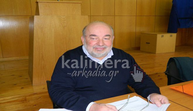 Το κόλλημα του Αβραμόπουλου με την ομορφιά του και ο διορισμός του σαν επίτροπος στην Ευρωπαϊκή Ένωση!