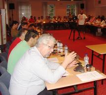 &Omicron;&iota; &tau;&rho;&epsilon;&iota;&sigmaf; &epsilon;&kappa;&pi;&rho;ό&sigma;&omega;&pi;&omicron;&iota; &tau;&omicron;&upsilon; &Delta;ή&mu;&omicron;&upsilon; &Tau;&rho;ί&pi;&omicron;&lambda;&eta;&sigmaf; &sigma;&tau;&omicron;&nu; &pi;&epsilon;&rho;&iota;&phi;&epsilon;&rho;&epsilon;&iota;&alpha;&kappa;ό &Phi;&Omicron;&Delta;&Sigma;&Alpha;