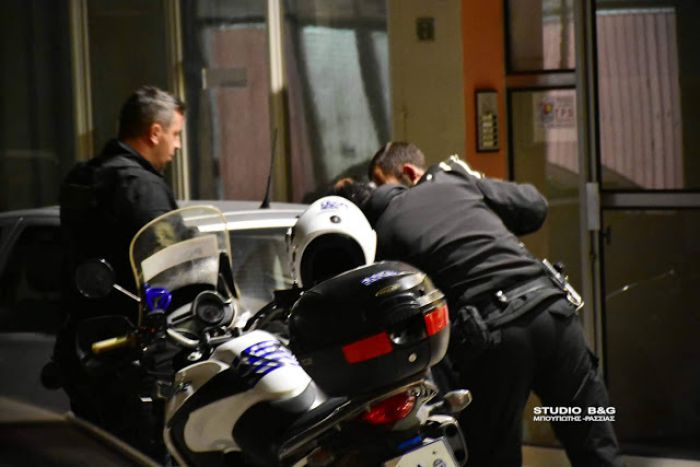 &Sigma;&upsilon;&mu;&pi;&lambda;&omicron;&kappa;ή &iota;&delta;&iota;&omicron;&kappa;&tau;ή&tau;&eta; &delta;&iota;&alpha;&mu;&epsilon;&rho;ί&sigma;&mu;&alpha;&tau;&omicron;&sigmaf; &mu;&epsilon; &kappa;&lambda;έ&phi;&tau;&eta; &sigma;&tau;&omicron; &Nu;&alpha;ύ&pi;&lambda;&iota;&omicron; - &Tau;&omicron;&nu; &beta;&rho;ή&kappa;&epsilon; &mu;έ&sigma;&alpha; &sigma;&tau;&omicron; &sigma;&pi;ί&tau;&iota; &tau;&omicron;&upsilon;!