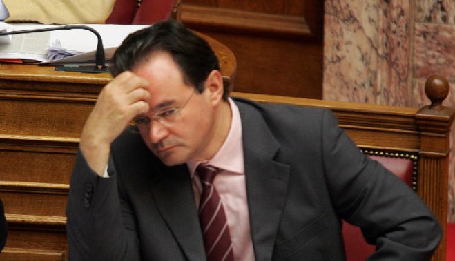 Στο Ειδικό Δικαστήριο παραπέμπεται ο Παπακωνσταντίνου για την υπόθεση της λίστας Λαγκάρντ