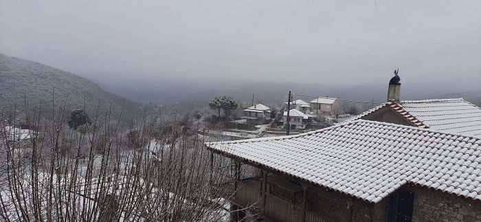 &Sigma;&upsilon;&nu;&epsilon;&chi;ί&zeta;&epsilon;&tau;&alpha;&iota; &eta; &chi;&iota;&omicron;&nu;ό&pi;&tau;&omega;&sigma;&eta; &sigma;&tau;&omicron; &Lambda;ύ&kappa;&alpha;&iota;&omicron; &Alpha;&rho;&kappa;&alpha;&delta;ί&alpha;&sigmaf; (&epsilon;&iota;&kappa;ό&nu;&epsilon;&sigmaf;)