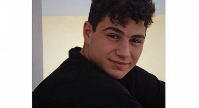 &Pi;ά&tau;&rho;&alpha; | "Έ&sigma;&beta;&eta;&sigma;&epsilon;" &sigma;&tau;&eta;&nu; ά&sigma;&phi;&alpha;&lambda;&tau;&omicron; &omicron; 18&chi;&rho;&omicron;&nu;&omicron;&sigmaf; &Nu;ί&kappa;&omicron;&sigmaf; &Mu;&omicron;ί&rho;&alpha;&lambda;&eta;&sigmaf; - &Eta; &mu;&omicron;&iota;&rho;&alpha;ί&alpha; &beta;ό&lambda;&tau;&alpha; &mu;&epsilon; &tau;&omicron; &pi;&omicron;&delta;ή&lambda;&alpha;&tau;&omicron;