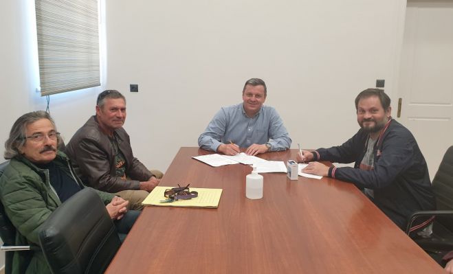 &Xi;&epsilon;&kappa;&iota;&nu;&omicron;ύ&nu; &tau;&alpha; έ&rho;&gamma;&alpha; &alpha;&nu;ά&pi;&lambda;&alpha;&sigma;&eta;&sigmaf; &sigma;&tau;&eta;&nu; &pi;&lambda;&alpha;&tau;&epsilon;ί&alpha; &Alpha;&gamma;ί&omicron;&upsilon; &Alpha;&nu;&delta;&rho;έ&alpha; &Kappa;&upsilon;&nu;&omicron;&upsilon;&rho;ί&alpha;&sigmaf;!