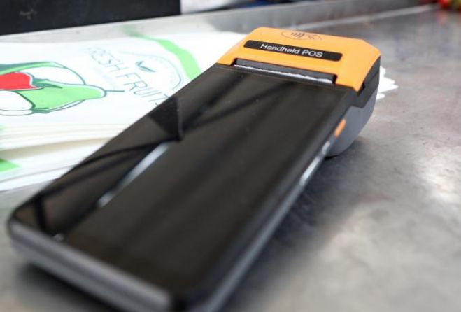 Delivery | Έ&rho;&chi;&omicron;&nu;&tau;&alpha;&iota; &tau;&alpha; &alpha;&sigma;ύ&rho;&mu;&alpha;&tau;&alpha; POS - &Pi;&alpha;&rho;ά&delta;&omicron;&sigma;&eta; &kappa;&alpha;&phi;έ &kappa;&alpha;&iota; &phi;&alpha;&gamma;&eta;&tau;&omicron;ύ &sigma;&tau;&eta;&nu; &pi;ό&rho;&tau;&alpha; &mu;&epsilon; &pi;&lambda;&eta;&rho;&omega;&mu;ή &mu;έ&sigma;&omega; &kappa;ά&rho;&tau;&alpha;&sigmaf;