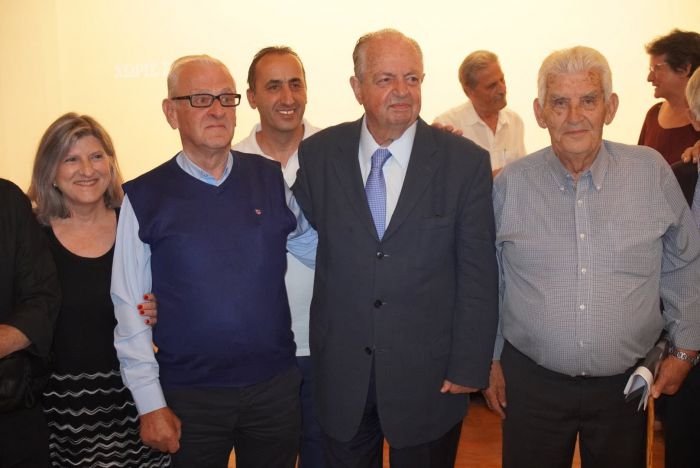 &Eta; &Sigma;&tau;&epsilon;&mu;&nu;ί&tau;&sigma;&alpha; &tau;ί&mu;&eta;&sigma;&epsilon; &tau;&omicron;&nu; &Nu;ί&kappa;&omicron; &Kappa;&alpha;&lambda;&tau;&epsilon;&zeta;&iota;ώ&tau;&eta; - "&Mu;&epsilon; &pi;&rho;&omicron;&sigma;&omega;&pi;&iota;&kappa;ό &tau;&omicron;&upsilon; &alpha;&gamma;ώ&nu;&alpha; &tau;&omicron; 1981 ά&nu;&omicron;&iota;&xi;&epsilon; &xi;&alpha;&nu;ά &eta; &sigma;&chi;&omicron;&lambda;ή &alpha;&rho;&gamma;&upsilon;&rho;&omicron;&chi;&rho;&upsilon;&sigma;&omicron;&chi;&omicron;ΐ&alpha;&sigmaf;"