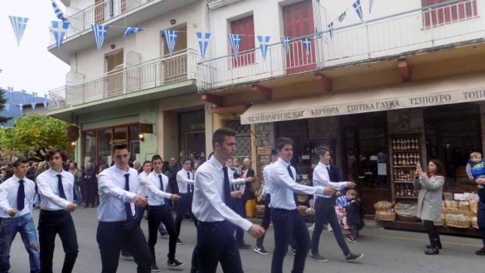 Η παρέλαση στην Βυτίνα για την επέτειο του &quot;ΟΧΙ&quot;! (εικόνες)