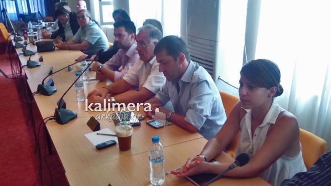 &Delta;ή&mu;&omicron;&sigmaf; &Tau;&rho;ί&pi;&omicron;&lambda;&eta;&sigmaf; &ndash; &Pi;&omicron;&iota;&omicron;&iota; &epsilon;&kappa;&lambda;έ&chi;&tau;&eta;&kappa;&alpha;&nu; &sigma;&epsilon; &Omicron;&iota;&kappa;&omicron;&nu;&omicron;&mu;&iota;&kappa;ή &Epsilon;&pi;&iota;&tau;&rho;&omicron;&pi;ή, &Pi;&Epsilon;&Delta; &kappa;&alpha;&iota; &laquo;&Pi;&omicron;&iota;ό&tau;&eta;&tau;&alpha; &Zeta;&omega;ή&sigmaf;&raquo;