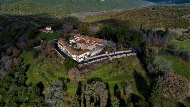 &Pi;&rho;ώ&tau;&eta; &tau;&omicron;&upsilon; έ&tau;&omicron;&upsilon;&sigmaf; &sigma;&tau;&eta; &Mu;&omicron;&nu;ή &Kappa;&alpha;&lambda;&tau;&epsilon;&zeta;ώ&nu;